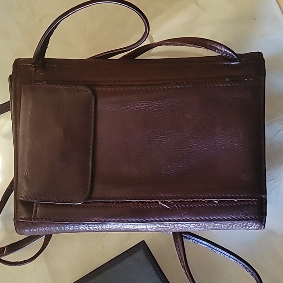 Vintage Fossil Leather Crossbody Wallet - Picture 8 of 10